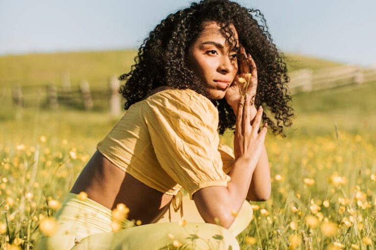 Acknowledge pexels-vlada-karpovich-8452029