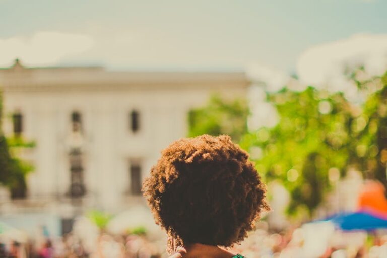 Re-Storying pexels-caleboquendo-3018066